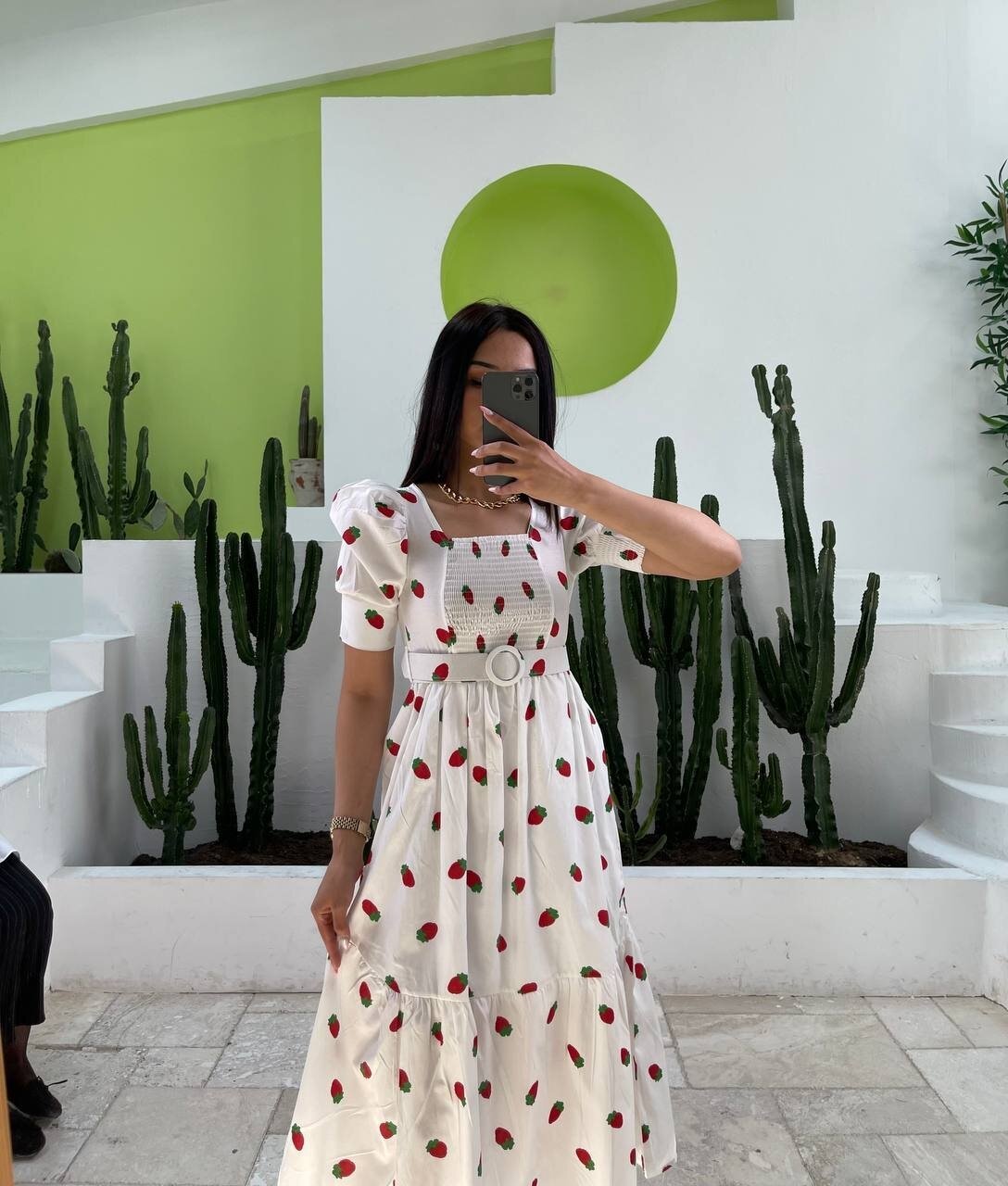 3007-ÇİLEK DESEN KEMERLİ ELBİSE