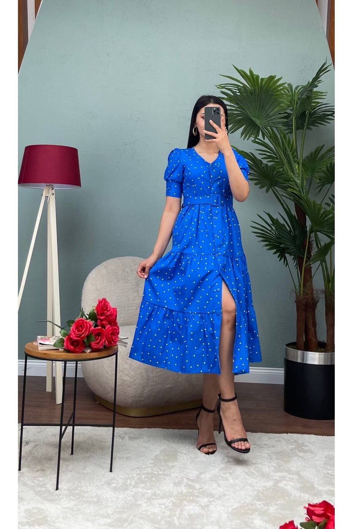 3025-MAVİ POPLİN KUMAŞ V YAKA PUANTİYE DESEN ELBİSE