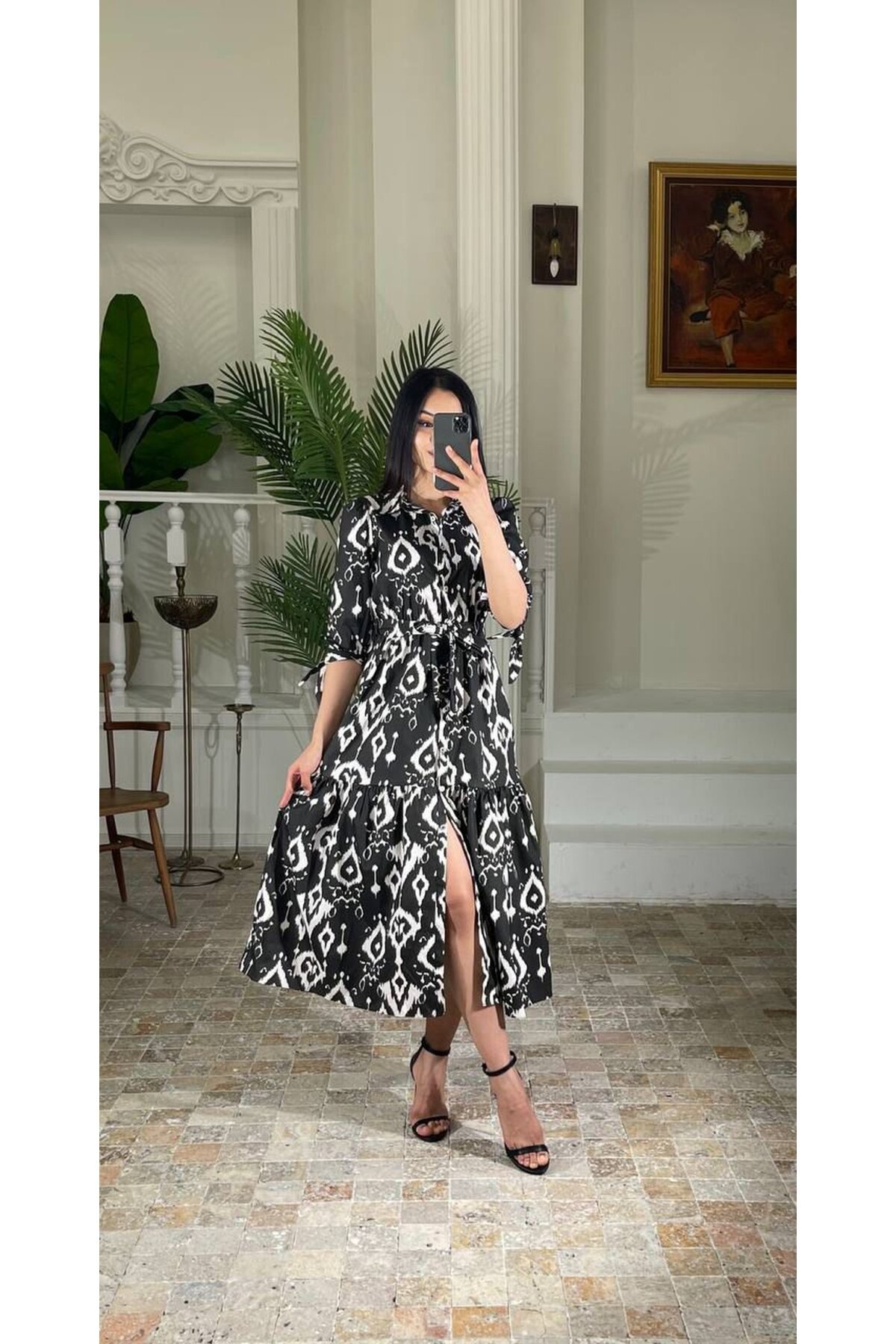 3026-SİYAH GÖMLEK YAKA KOL BÜZGÜ KISA KOL ELBİSE