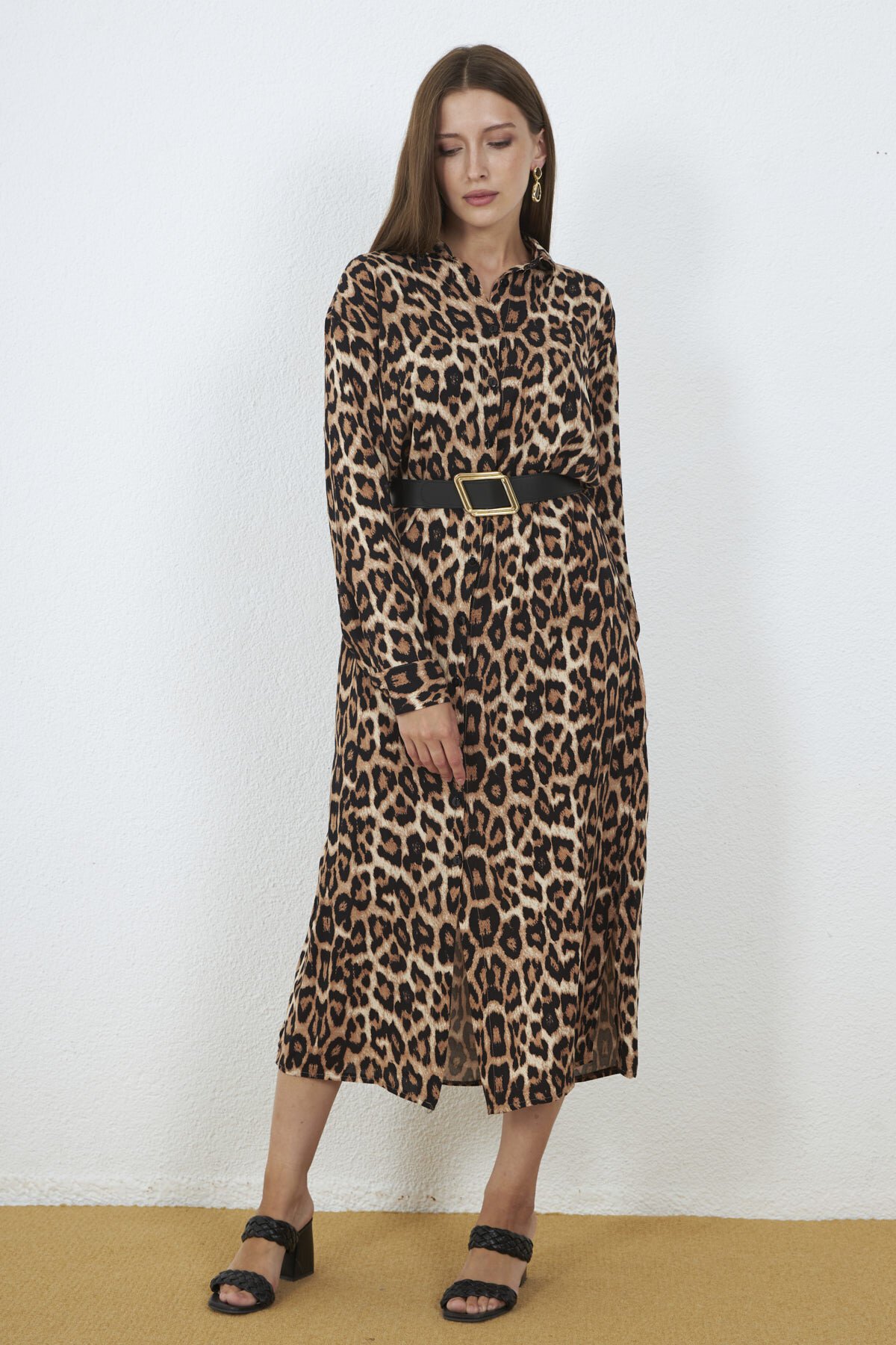 3034-Leopar Desenli Kemerli Gömlek Elbise