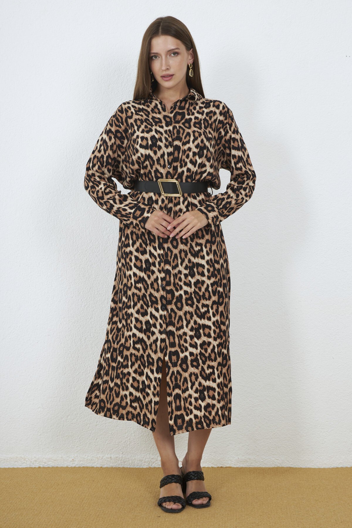3034-Leopar Desenli Kemerli Gömlek Elbise