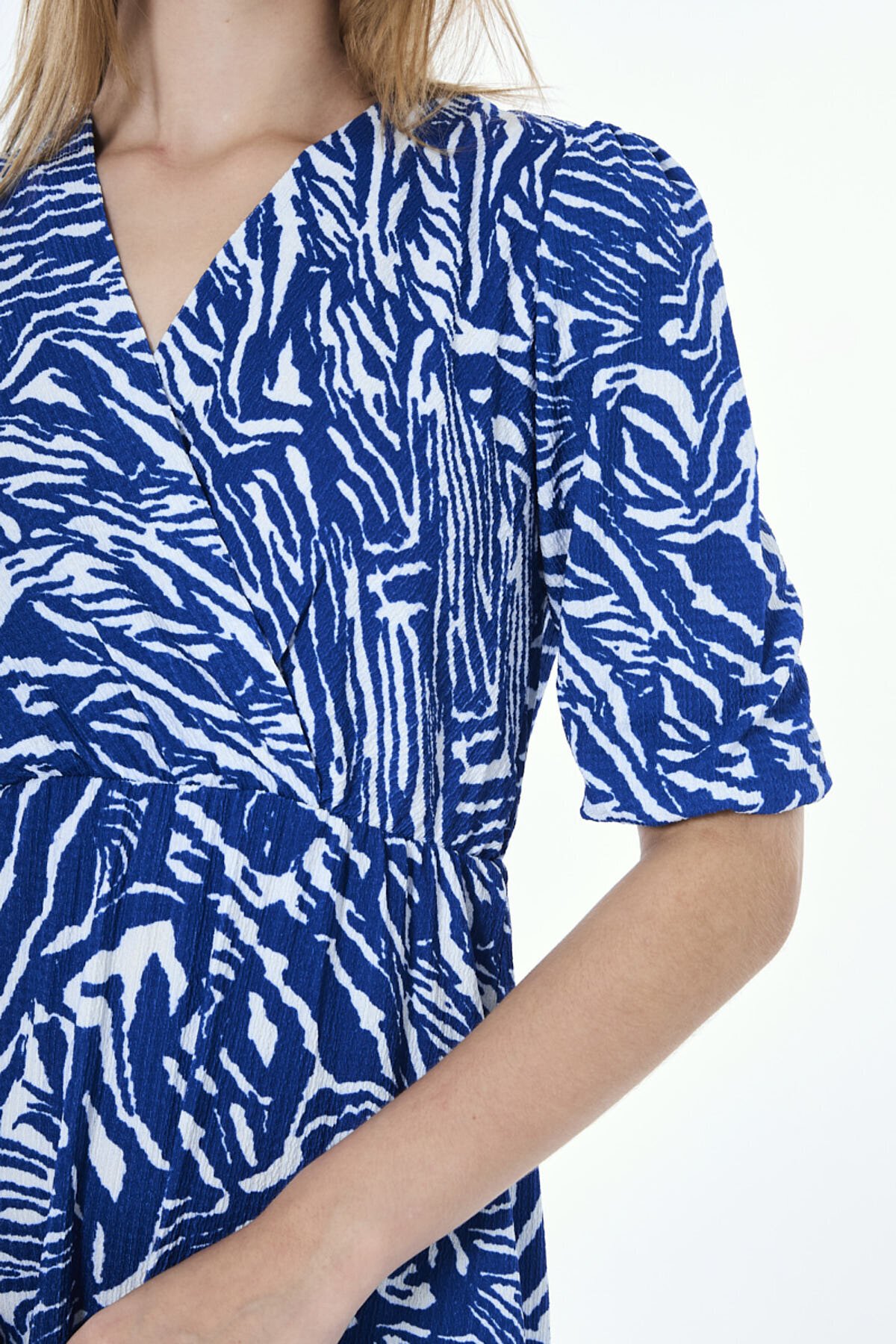 3058-MAVİ ZEBRA DESENLİ ELBİSE