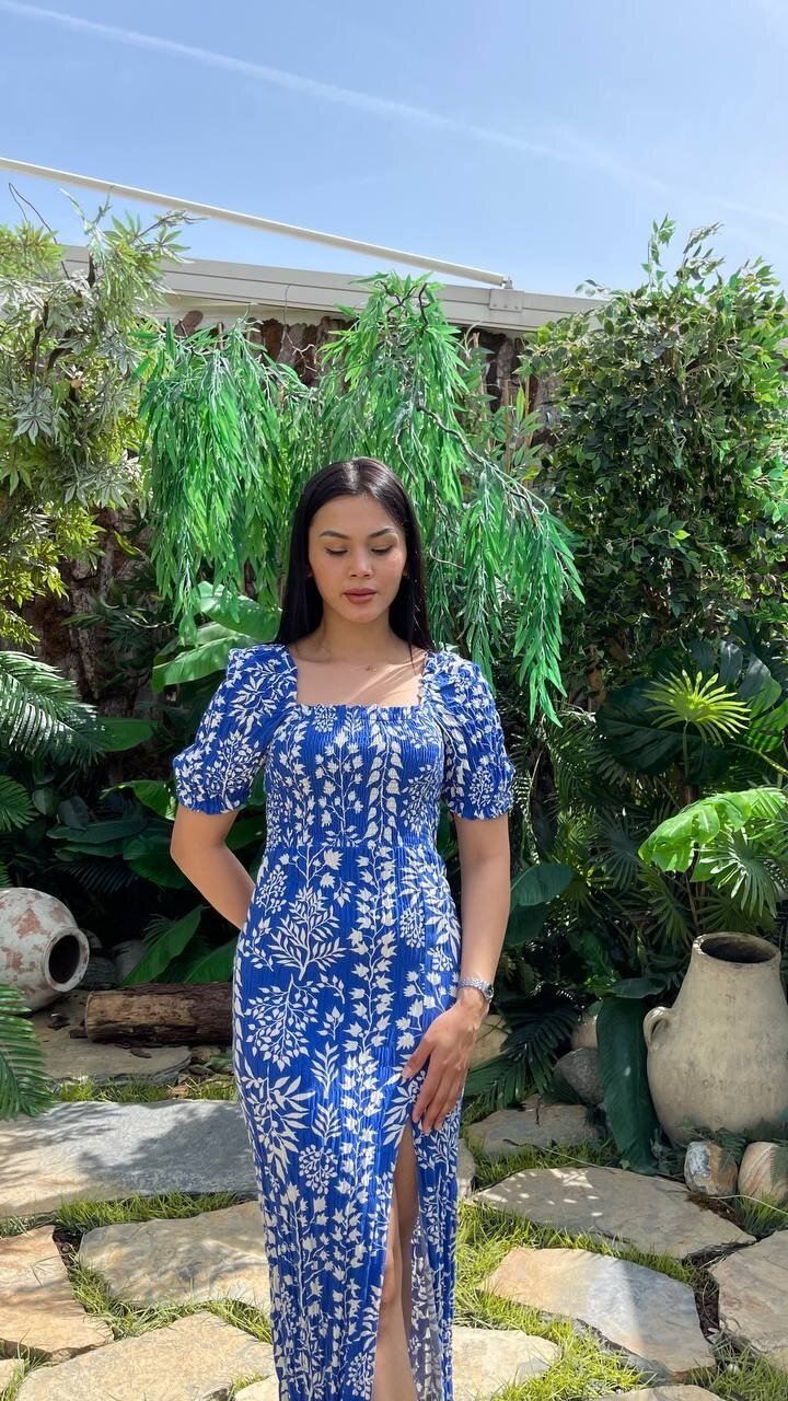 3142-SAKS FULL GİPELİ YANDAN YIRTMAÇLI ELBİSE