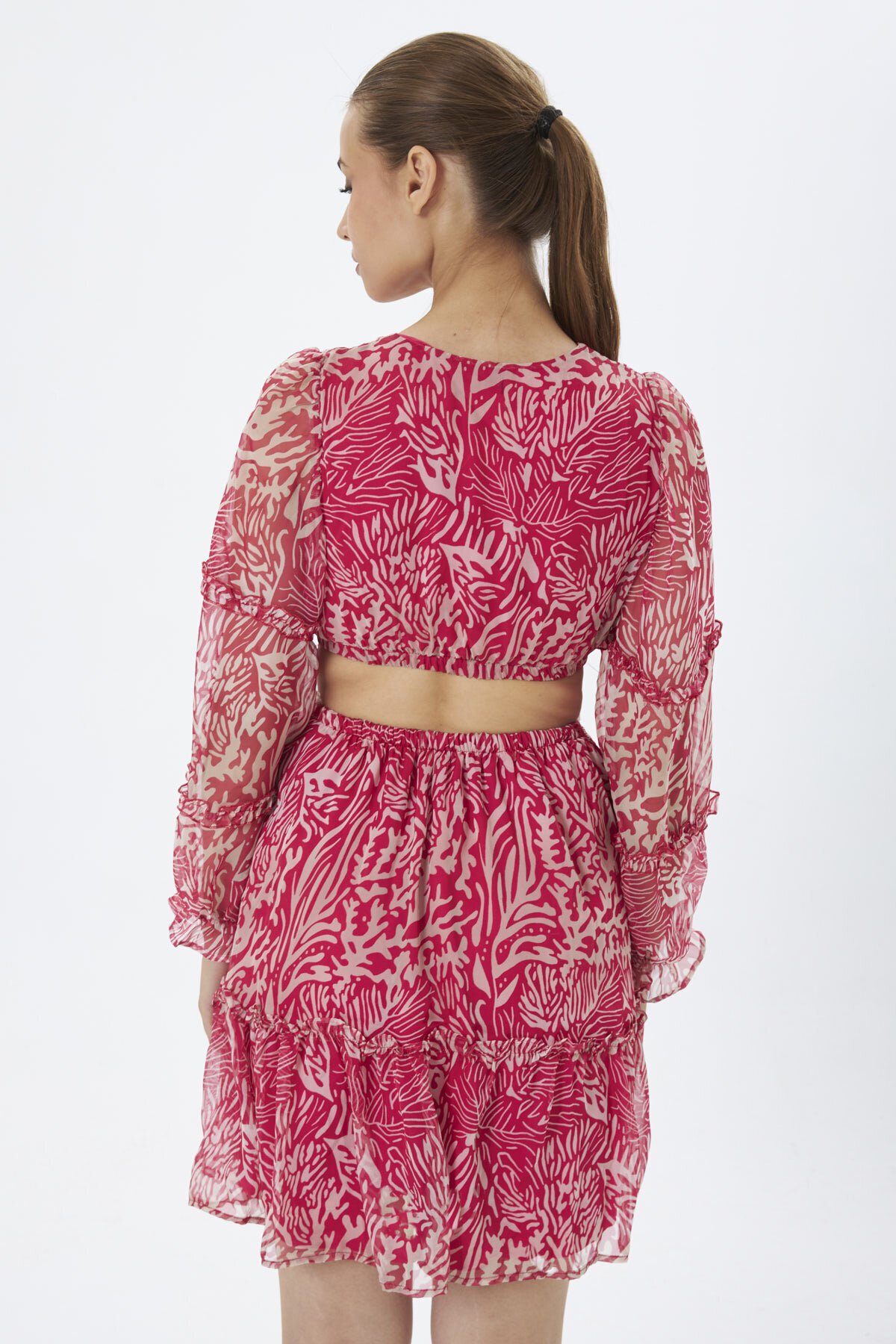 3256-Pembe Desenli Bel Dekolteli Uzun Kollu Şifon Mini Elbise