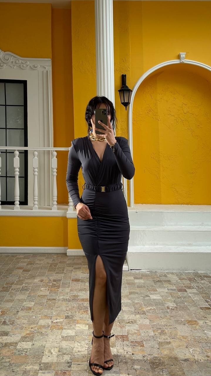 3361-ANTRASİT BÜZGÜLÜ DEMİR TOKA KEMERLİ ELBİSE