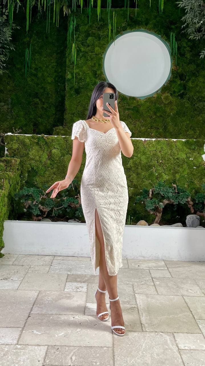 3423-FİSTO ÖNDEN YIRTMAÇLI ELBİSE