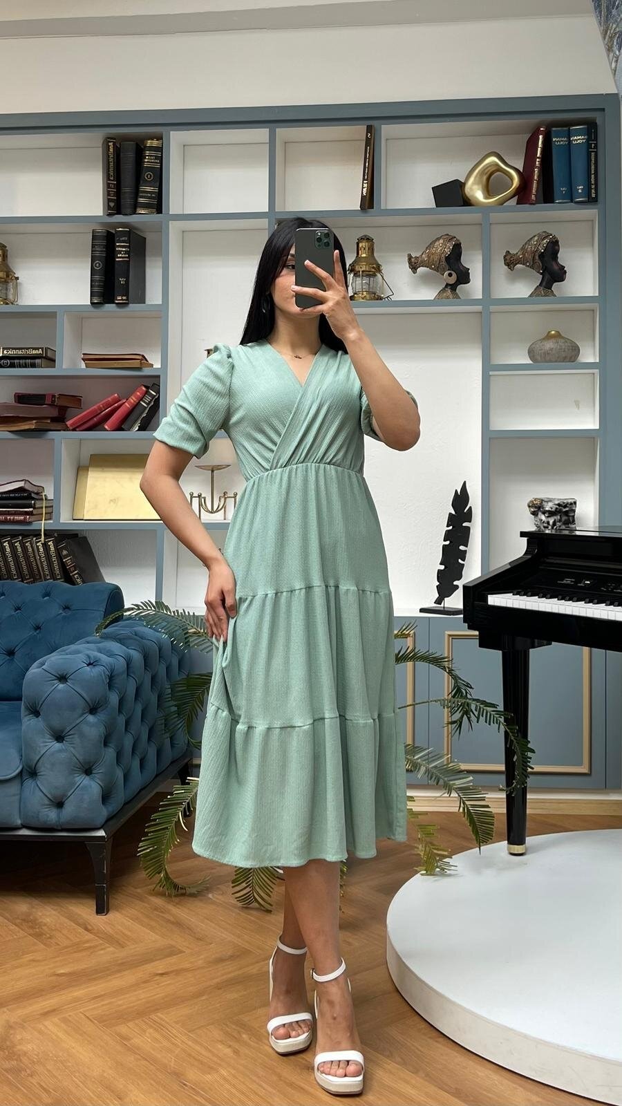 3453-SU YEŞİLİ KURVAZE YAKA ELBİSE