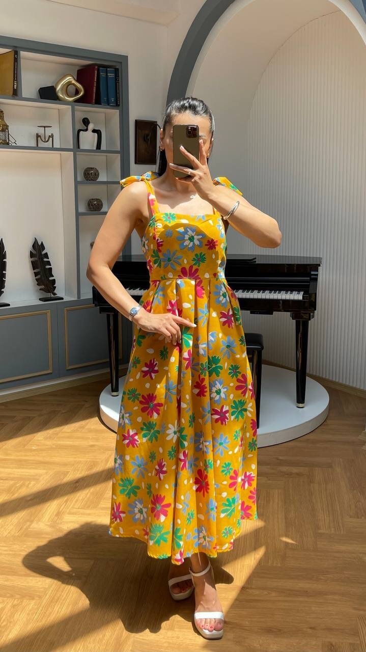 3557-SARI ÇİÇEKLİ KARE YAKA ELBİSE