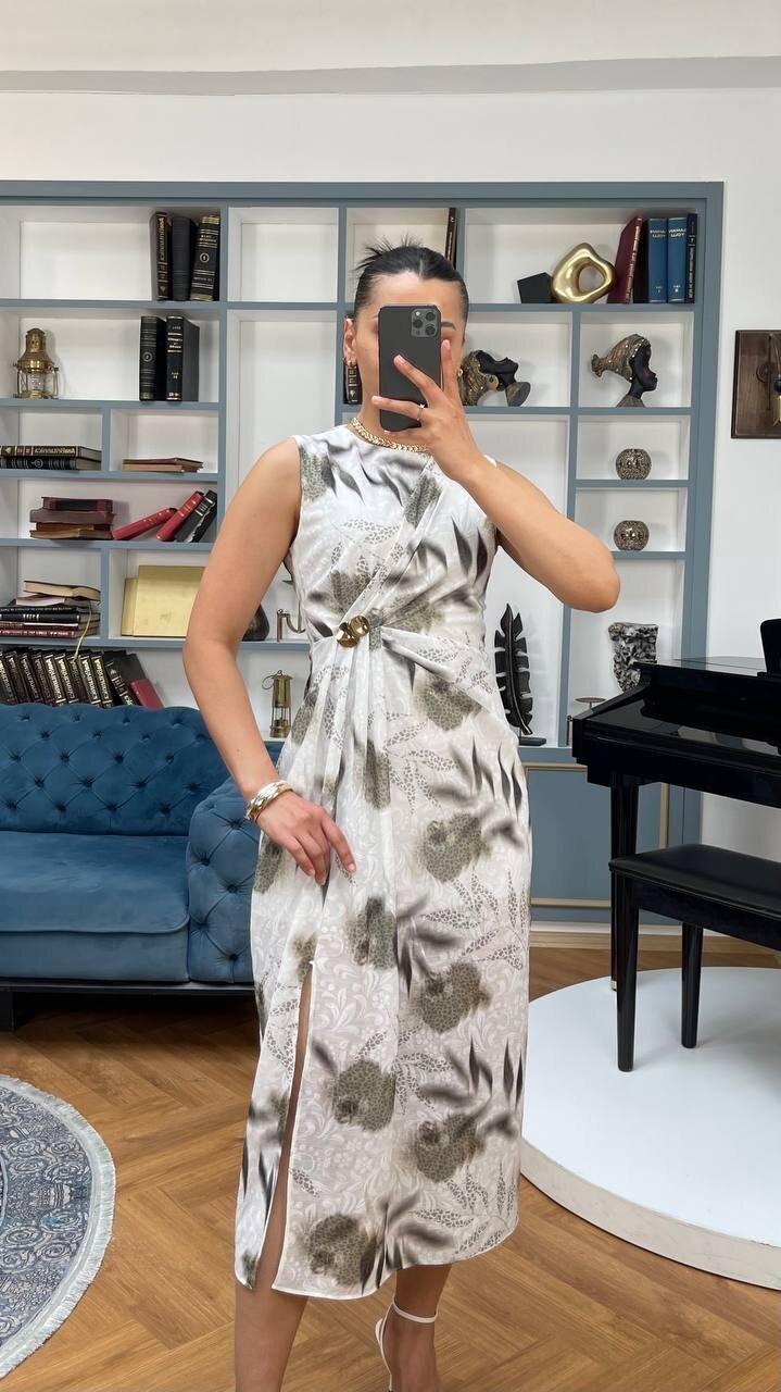 3736-OLİV ÇİÇEK DESEN BROŞLU ELBİSE