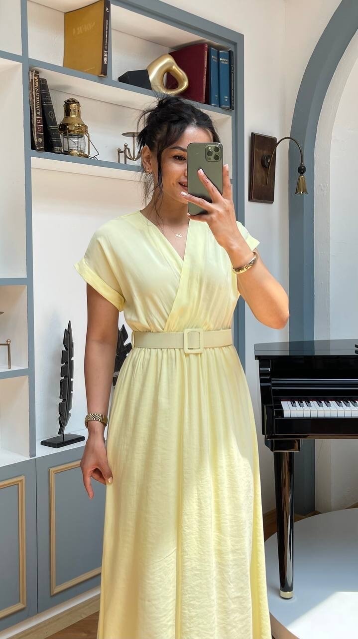 3751-SARI KETEN ANVELOK KEMERLİ ELBİSE