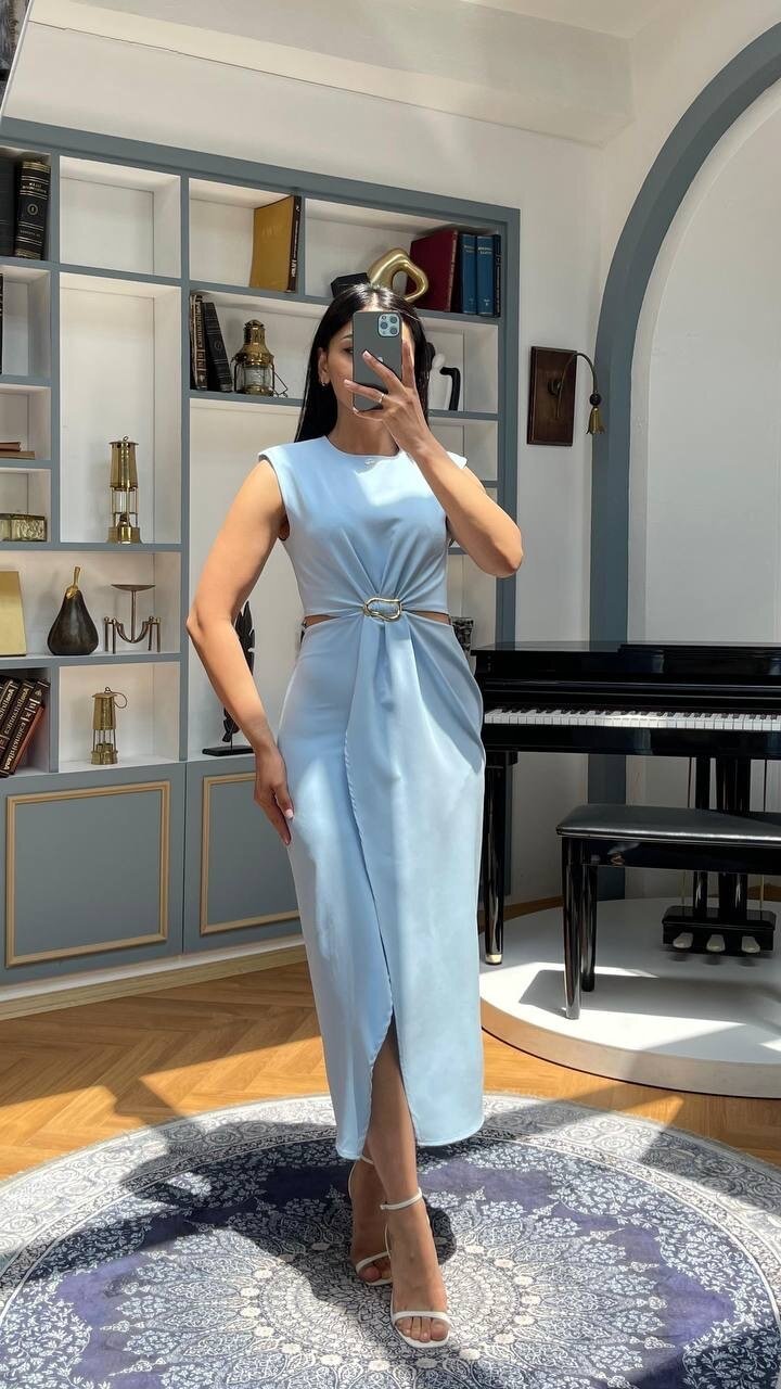 3755-MAVİ BÖBREK PENCERELİ TOKALI ELBİSE