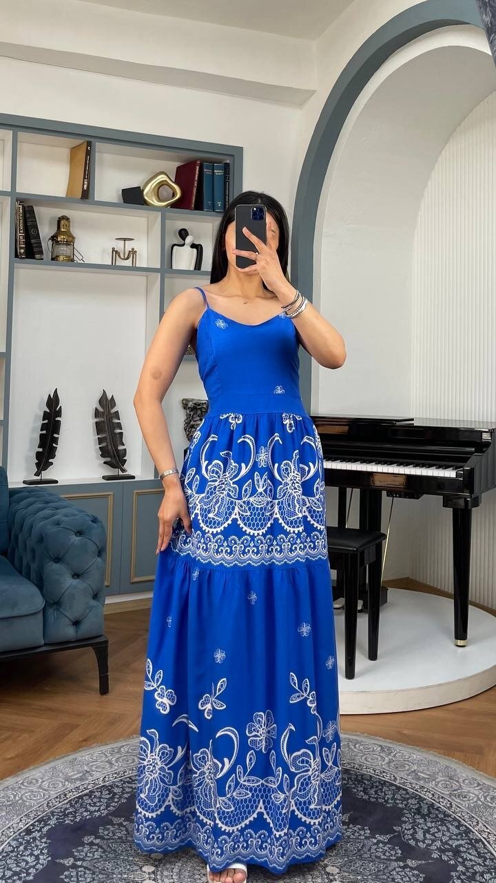 3762-MAVİ ALTI SULU ÇİÇEK DESEN SIFIR KOL ELBİSE