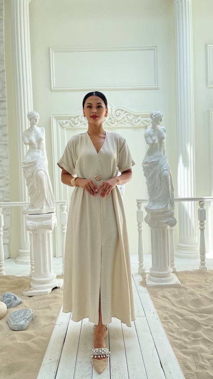 3799-BEJ BROŞLU ÖNÜ YIRTMAÇLI ELBİSE