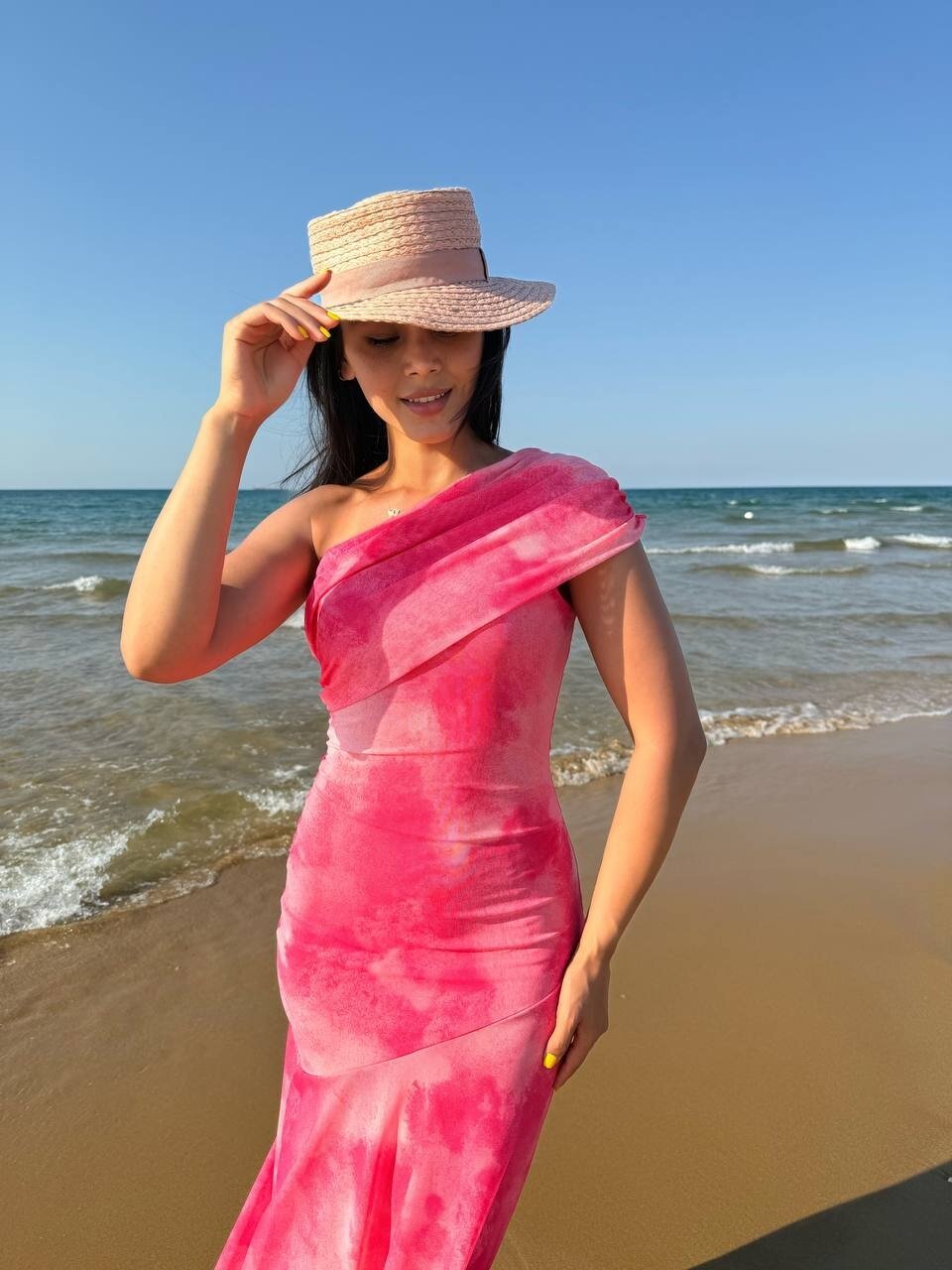 3801-PEMBE TEK OMUZ DRAPELİ TÜL ELBİSE