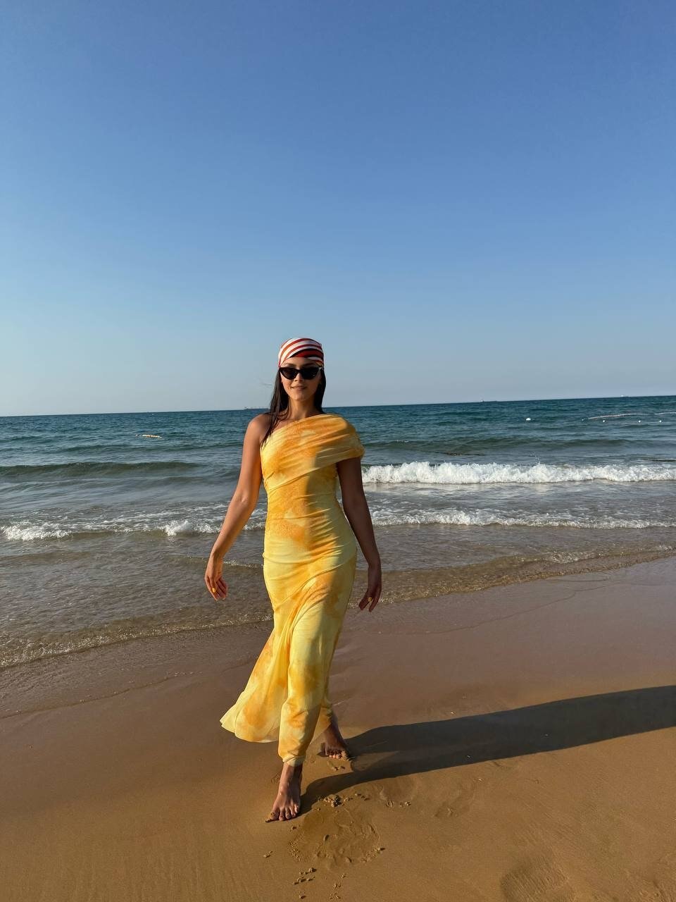 3801-SARI TEK OMUZ DRAPELİ TÜL ELBİSE