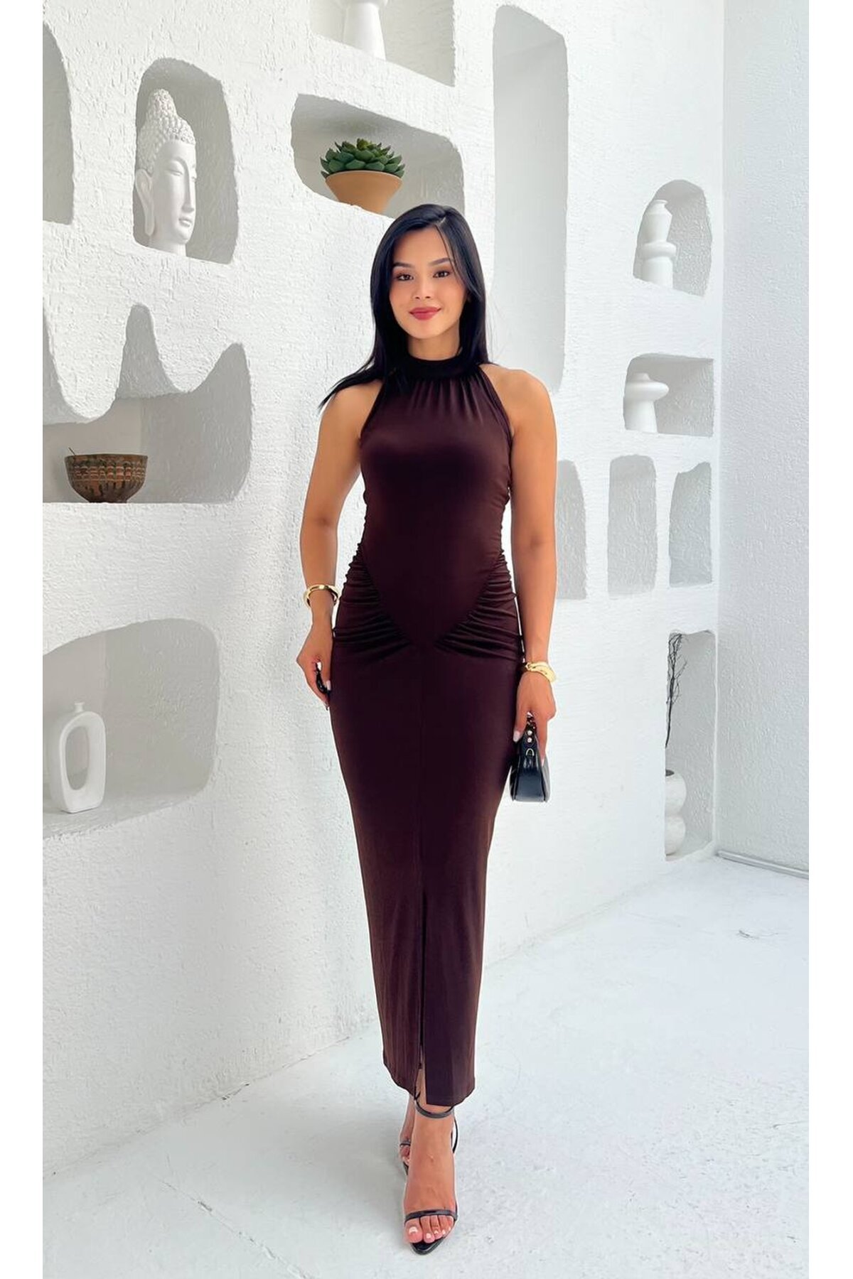 3844-KAHVERENGİ YANLARI BÜZGÜLÜ BALIK ETEK ELBİSE