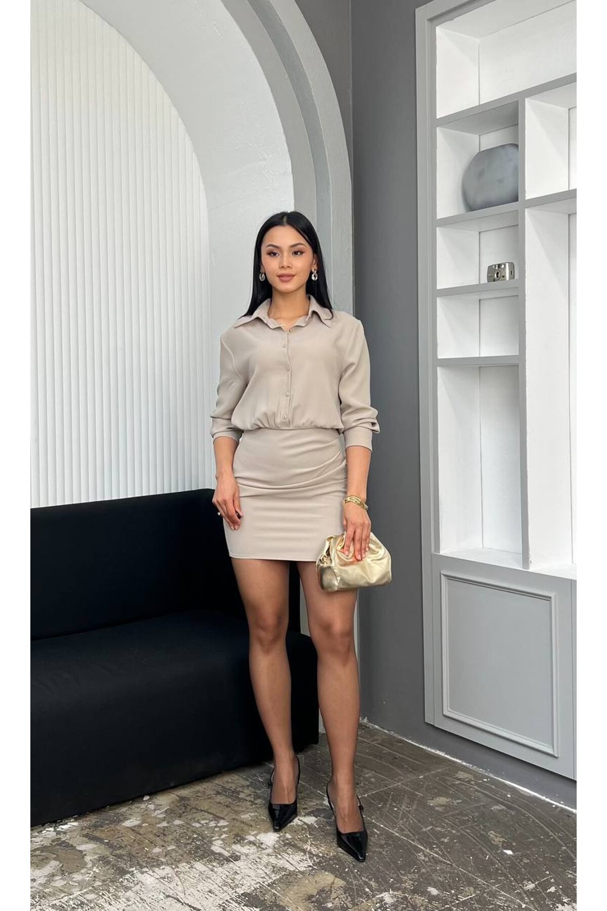 3869-TAŞ GÖMLEK YAKA DÜĞMELİ ETEĞİ DRAPELİ ELBİSE