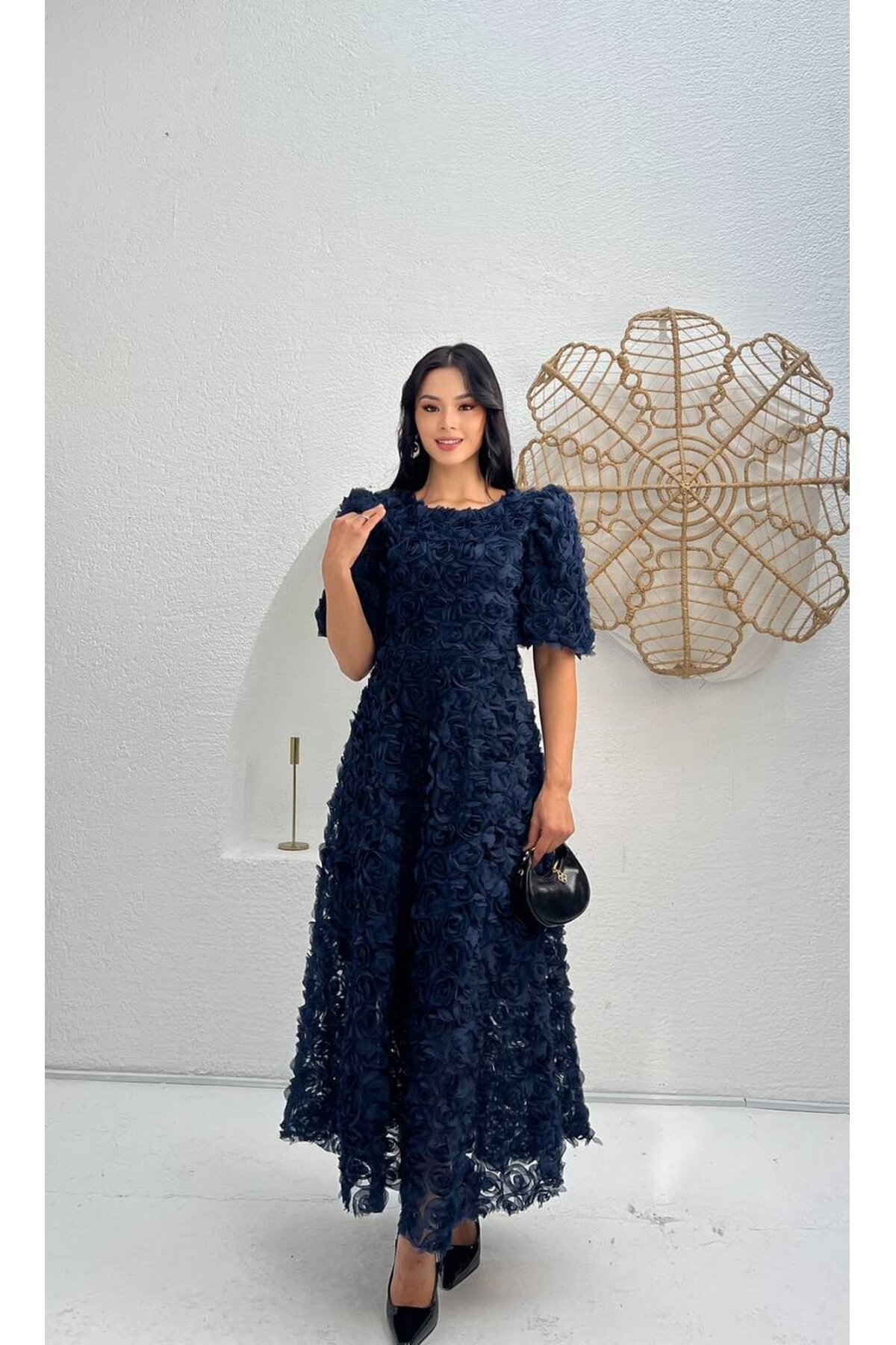 3876-LACİVERT PRENSES OMUZ GÜL KUMAŞ ELBİSE