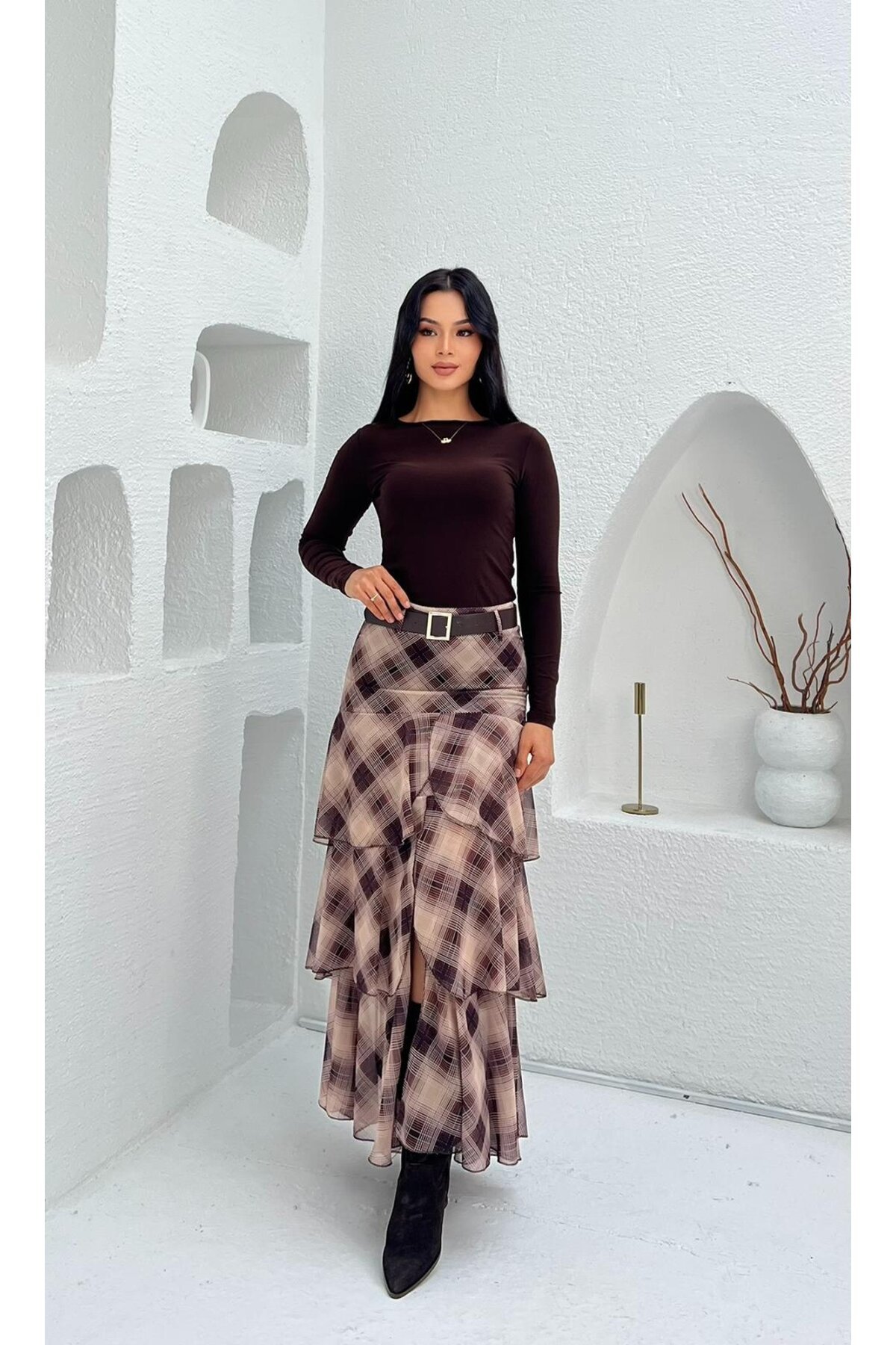 3877-KAHVERENGİ KAT KAT EKOSE DESEN  FIRFIRLI ŞİFON ETEK