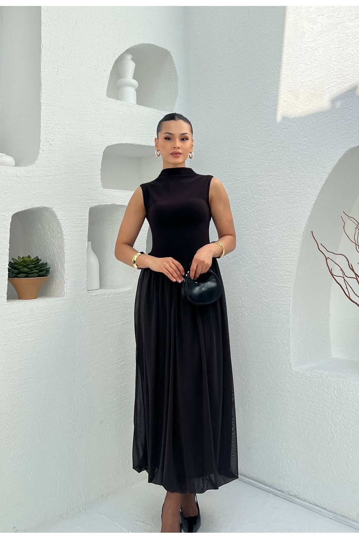 3881-KAHVERENGİ SIFIR KOL ETEĞİ TÜL ELBİSE