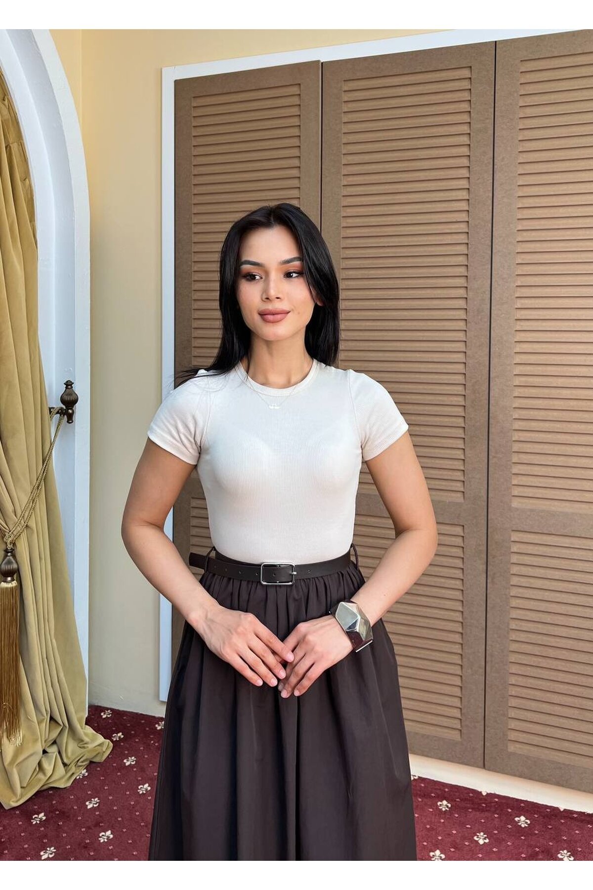 3923-KAHVEYE BEJ ÜST KAŞKORSE ALT POPLİN KISA KOL ELBİSE