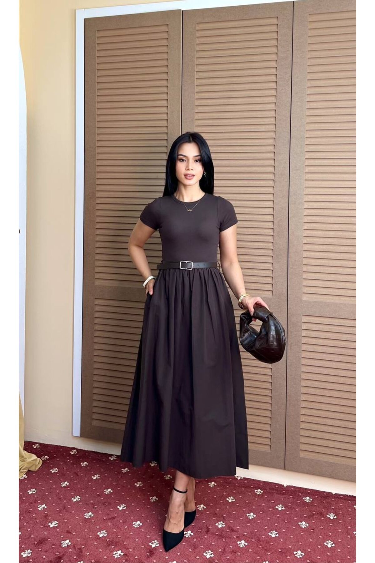 3923-KAHVEYE KAHVE ÜST KAŞKORSE ALT POPLİN KISA KOL ELBİSE