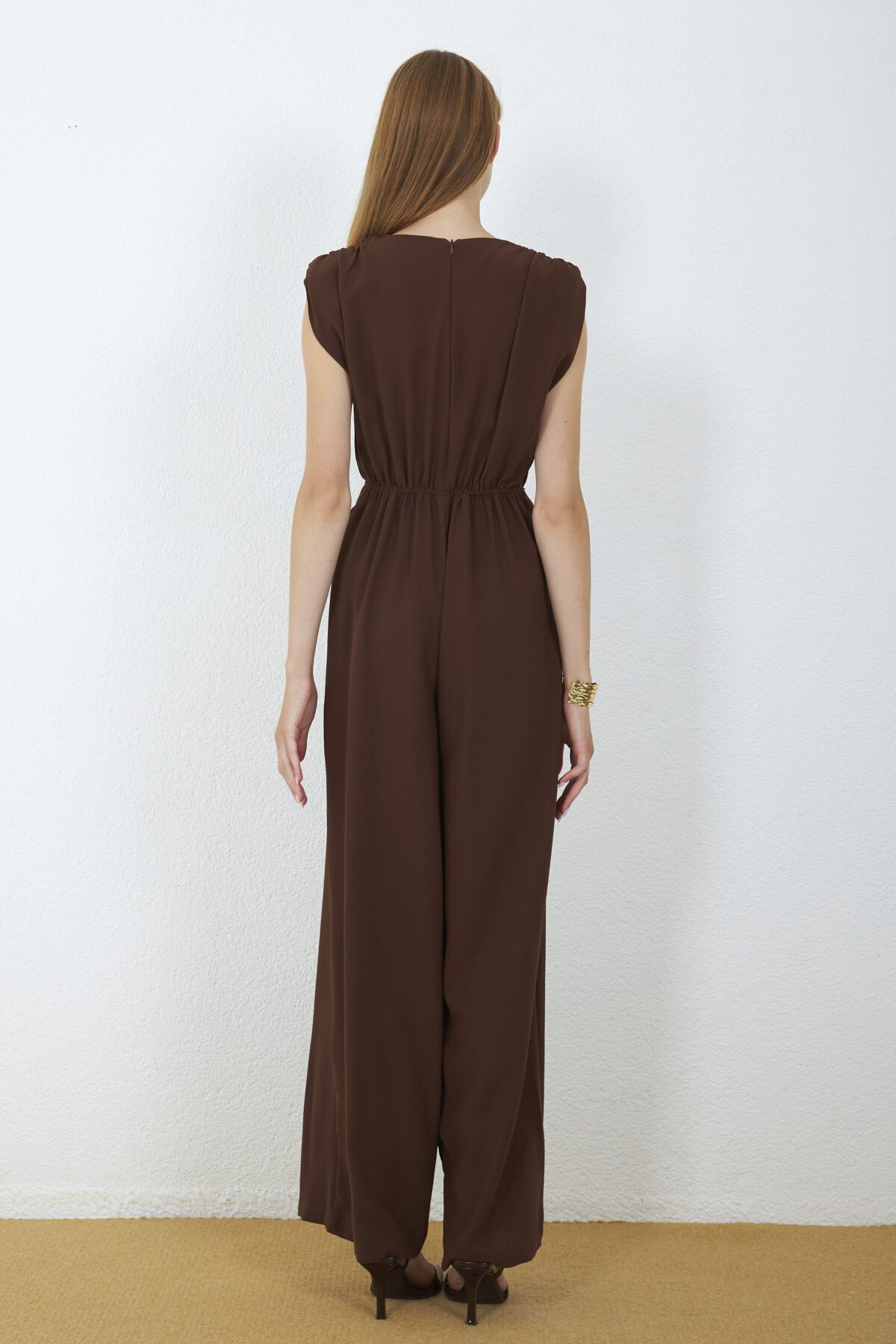 4043-Kahve Milano Gold Tokalı Drapeli Tulum