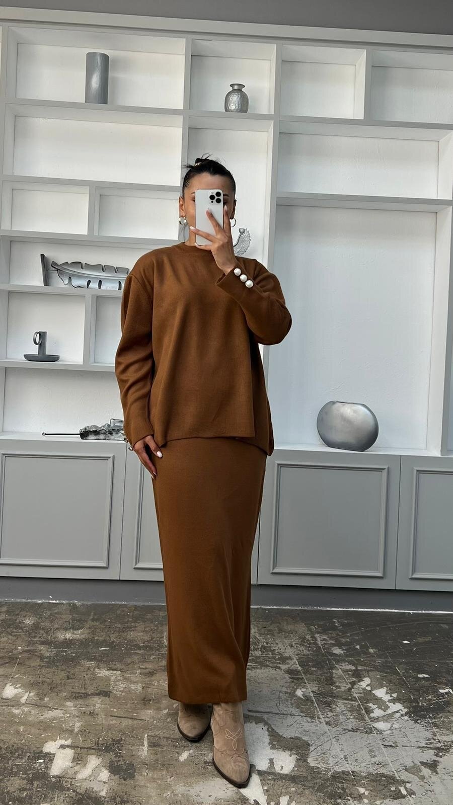 CAMEL KOLLARI İNCİ DETAY ETEKLİ TAKIM