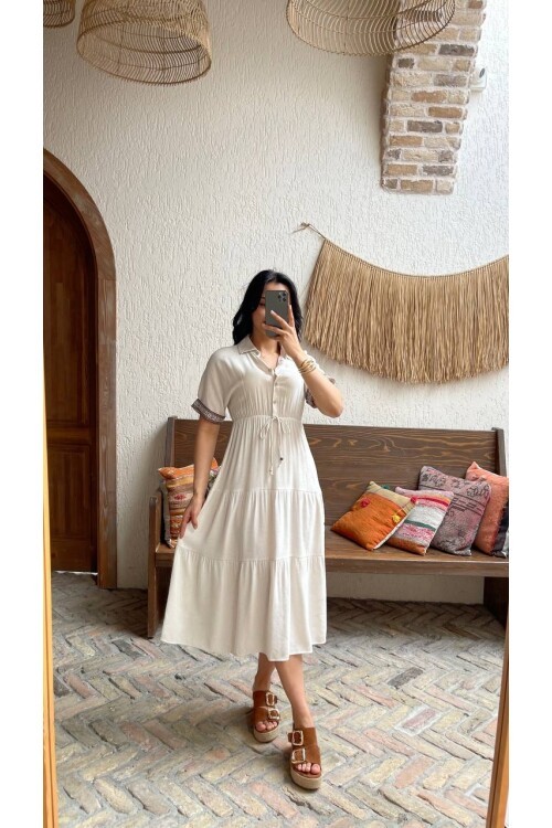 3080-BEJ KOL MANŞETLERİ ŞERİTLİ ELBİSE