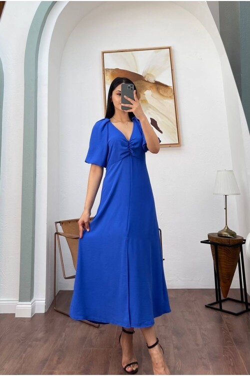 3084-SAKS V YAKA DÜZ ELBİSE