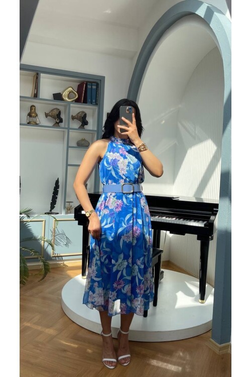 3432-MAVİ ÇİÇEKLİ KEMERLİ ELBİSE