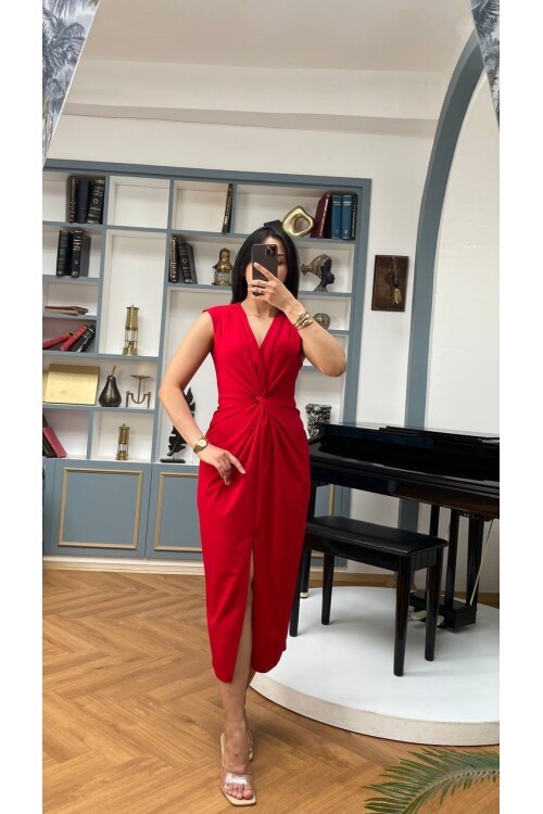 3698-KIRMIZI ÖNÜ BÜZGÜLÜ ELBİSE