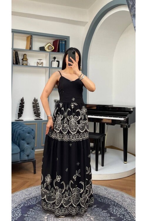 3762-SİYAH ALTI SULU ÇİÇEK DESEN SIFIR KOL ELBİSE