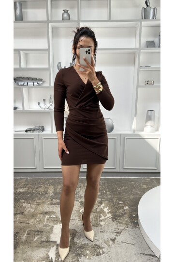 3037-KAHVERENGİ KISA DRAPELİ KRUVAZE YAKA ELBİSE