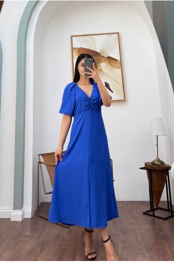 3084-SAKS V YAKA DÜZ ELBİSE