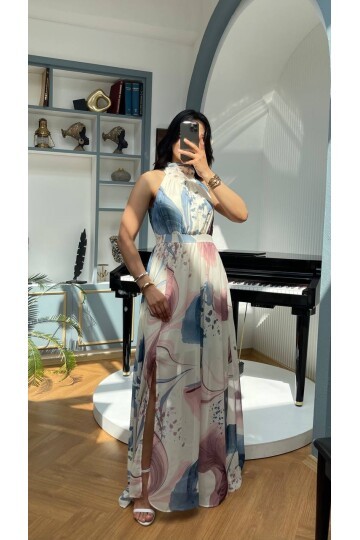 3242-İNDİGO BÜYÜK GÜLLÜ ŞİFON ELBİSE