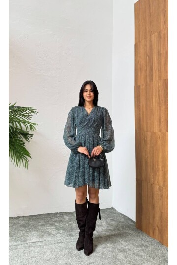 3391-HAKİ ÇITIR DESEN KISA ŞİFON ELBİSE