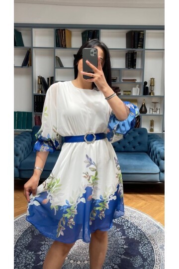 3485-BEYAZ YUVARLAK KEMER DETAY ALTI SULU ELBİSE