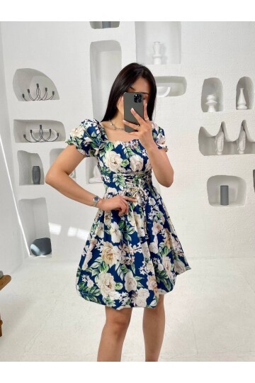 3488-ÖNÜ DÜĞÜMLÜ KISA ELBİSE