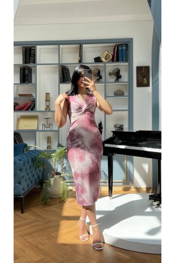 3510-PEMBE KARMAŞIK DESEN ÖNÜ DÜĞÜMLÜ ELBİSE