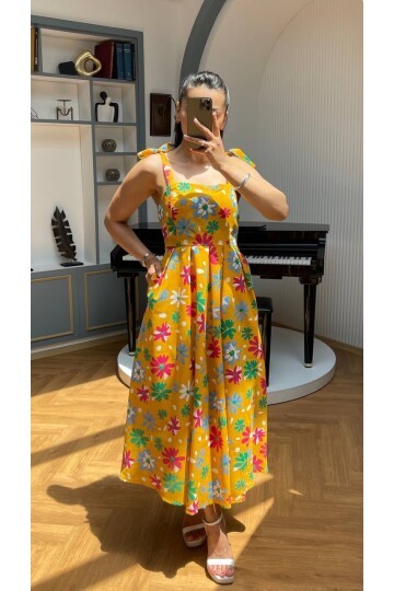 3557-SARI ÇİÇEKLİ KARE YAKA ELBİSE