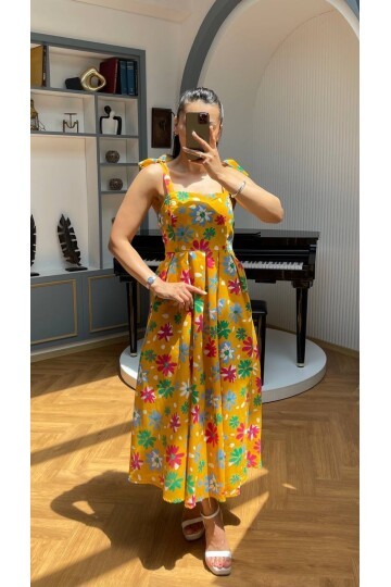 3557-SARI ÇİÇEKLİ KARE YAKA ELBİSE