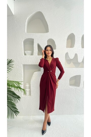 3588-BORDO İNCİ BROŞ DETAY BÜZGÜLÜ ELBİSE