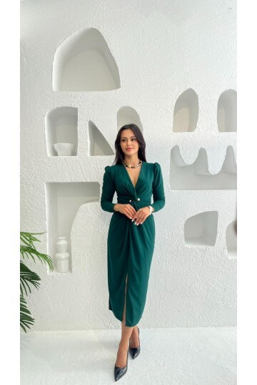 3588-ZÜMRÜT İNCİ BROŞ DETAY BÜZGÜLÜ ELBİSE