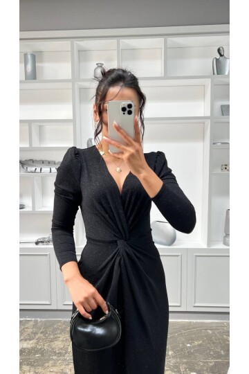 3633-SİYAH SİMLİ BÜZGÜ DETAYLI ELBİSE