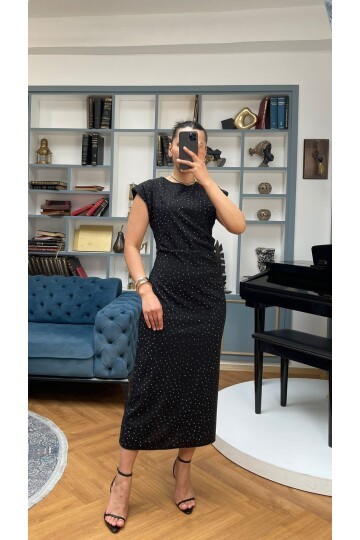 3708-SİYAH TAŞLI DRAPELİ ELBİSE