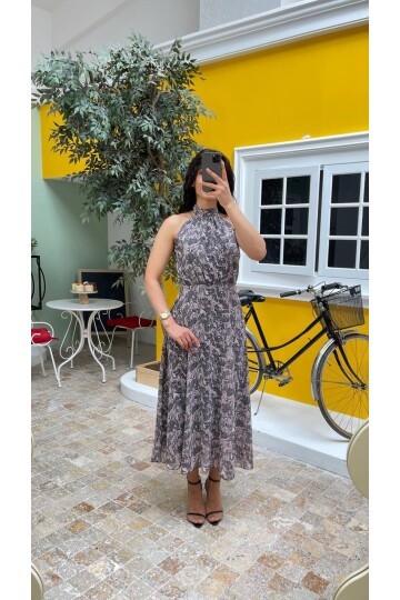 3727-PEMBE ÇİÇEKLİ SIFIR KOL ELBİSE