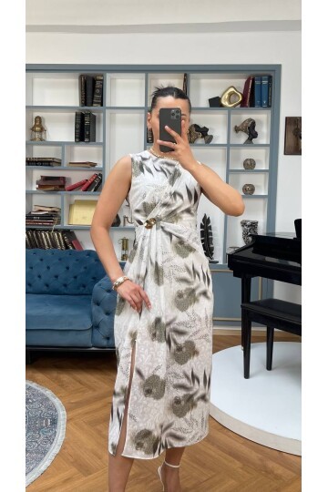 3736-OLİV ÇİÇEK DESEN BROŞLU ELBİSE