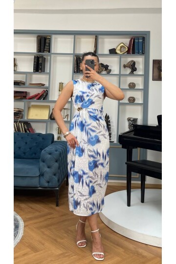 3736-MAVİ ÇİÇEK DESEN BROŞLU ELBİSE