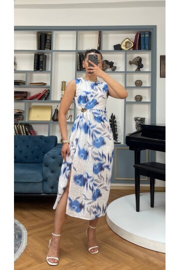 3736-MAVİ ÇİÇEK DESEN BROŞLU ELBİSE